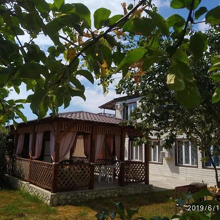 Бархат Gantiadi Dış mekan fotoğraf