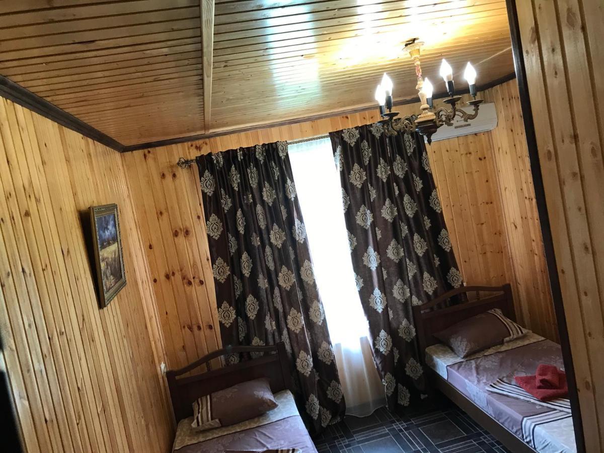 Бархат Gantiadi Dış mekan fotoğraf