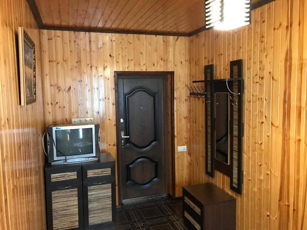 Бархат Gantiadi Dış mekan fotoğraf